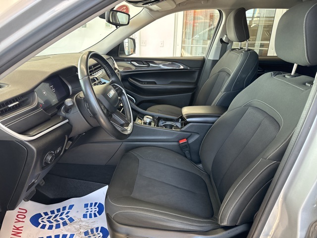 2022 Jeep Grand Cherokee Laredo photo 19