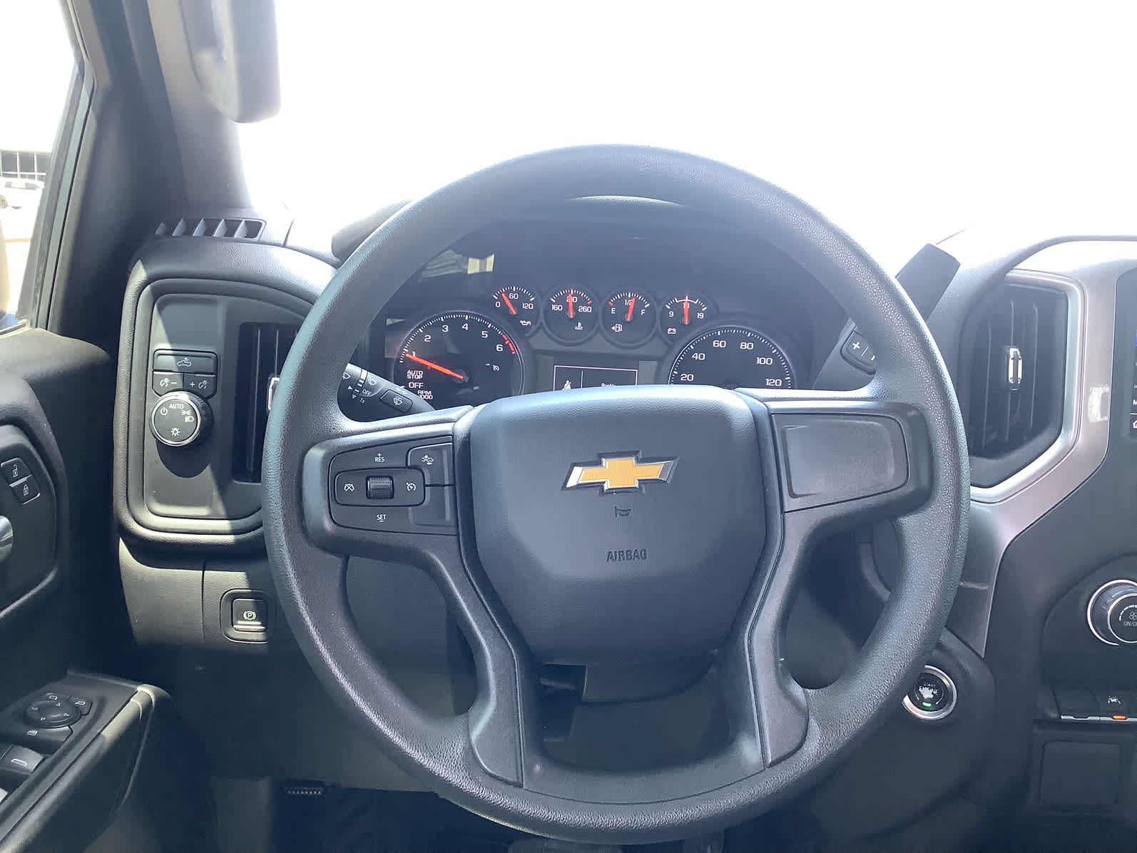 2024 Chevrolet Silverado 1500 Custom photo 14