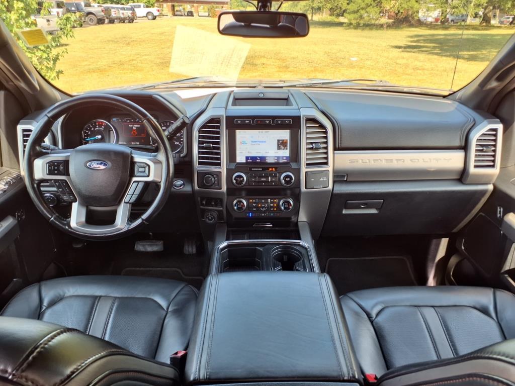 2020 Ford F-450 Platinum photo 28