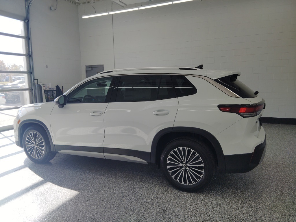 2026 Volkswagen Tiguan S photo 4