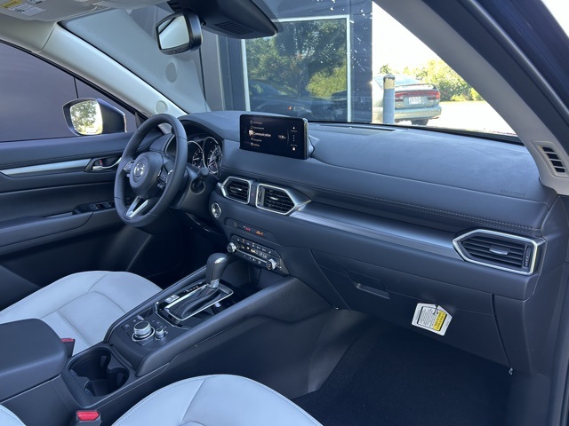 2025 Mazda CX-5 2.5 S Preferred photo 28