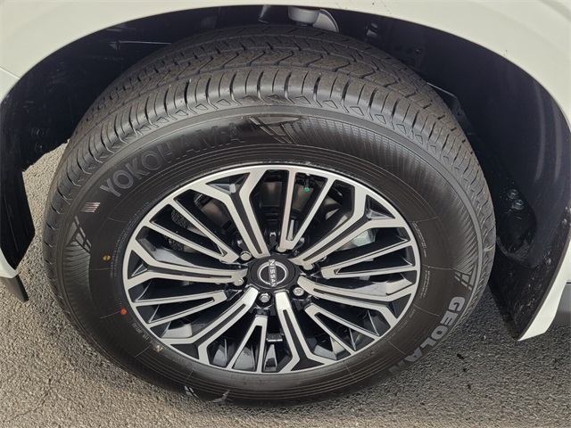 2026 Nissan Armada Platinum photo 12