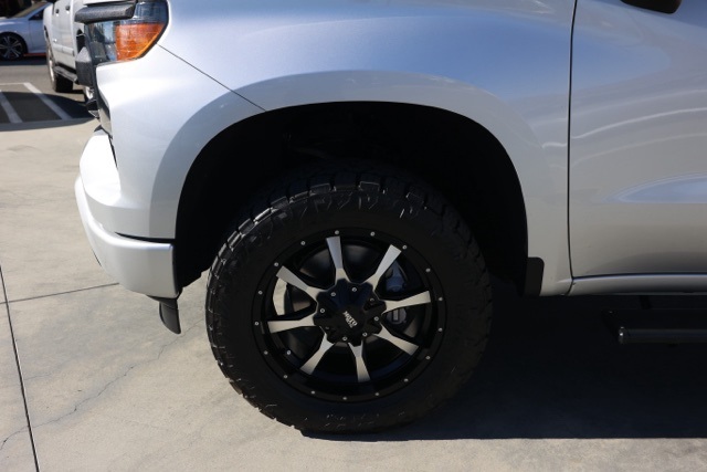 2022 Chevrolet Silverado 1500 Custom photo 10