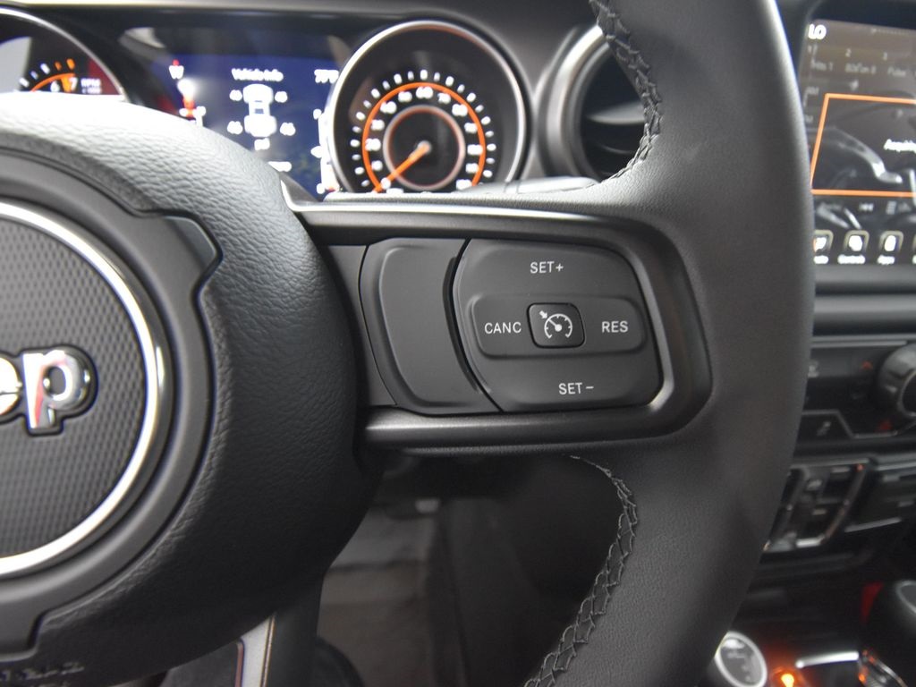 2023 Jeep Gladiator Willys photo 16