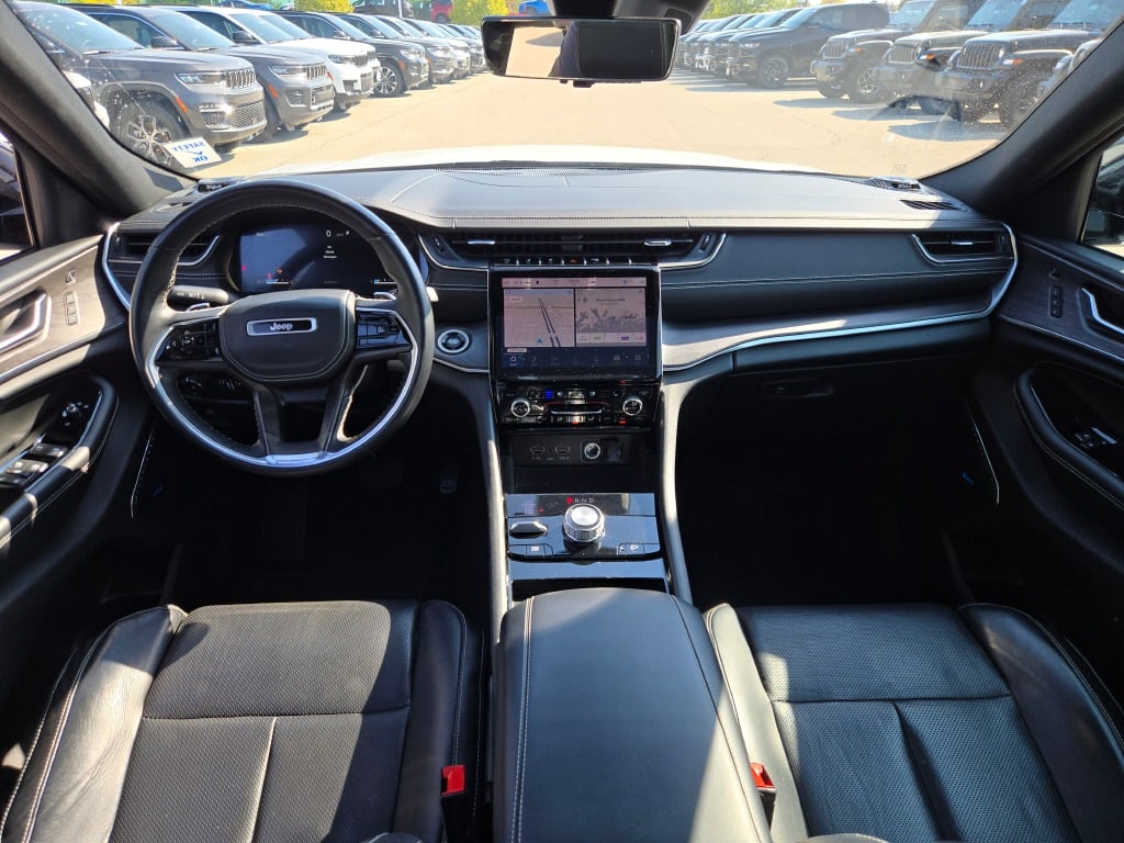 2021 Jeep Grand Cherokee Overland photo 18