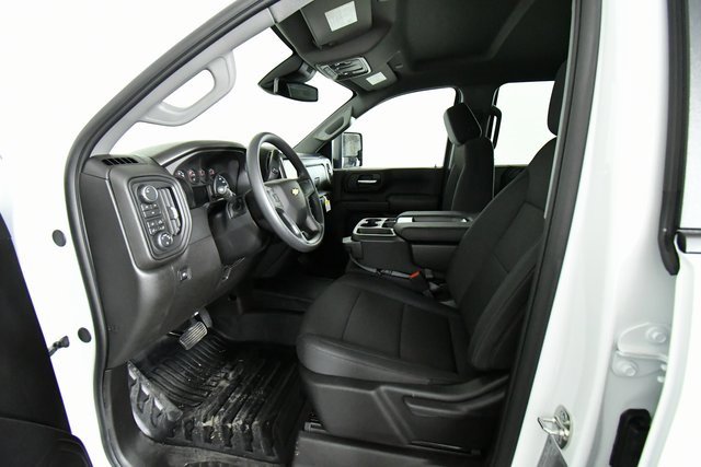 2026 Chevrolet Silverado 3500HD Work Truck photo 4