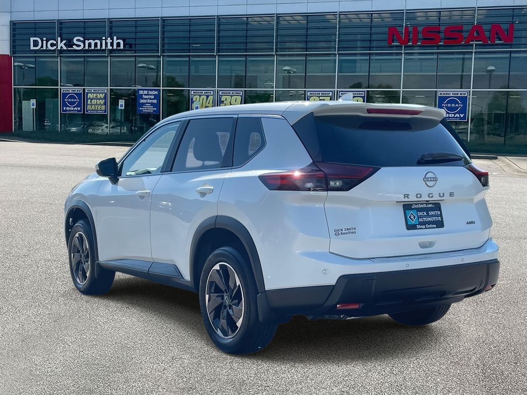 2026 Nissan Rogue SV photo 3