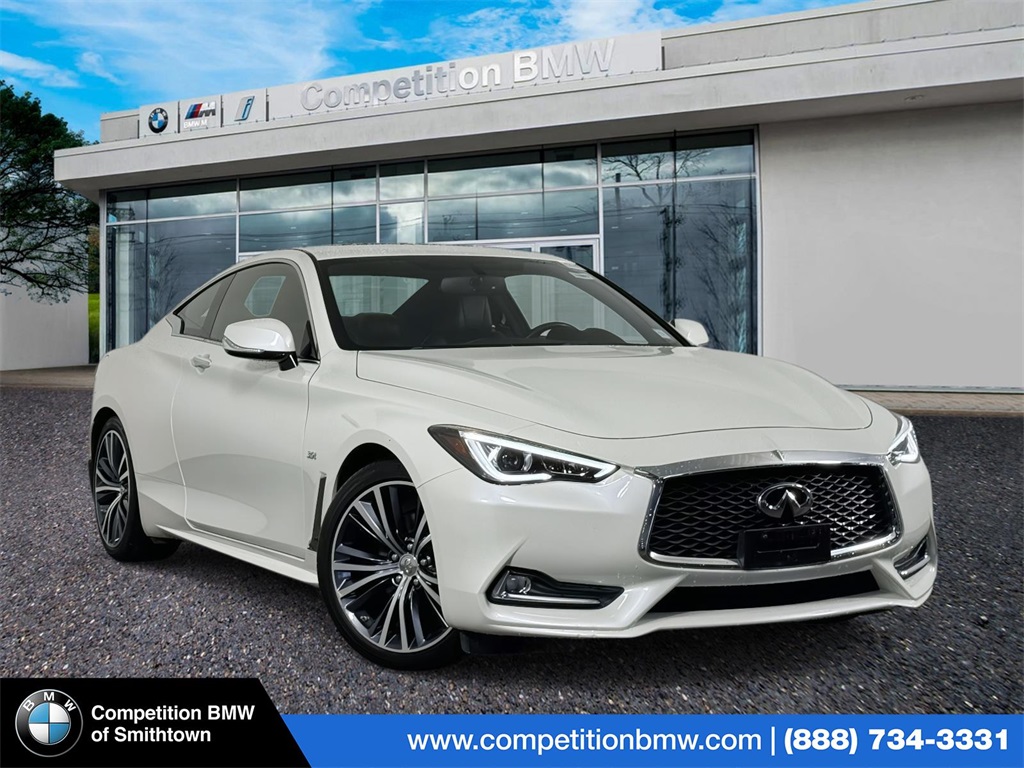 2018 INFINITI Q60 Coupe LUXE's photo