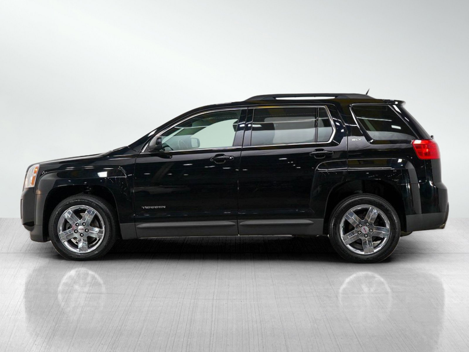 Used 2013 GMC Terrain SLT-1 with VIN 2GKFLUE3XD6133720 for sale in Burnsville, Minnesota