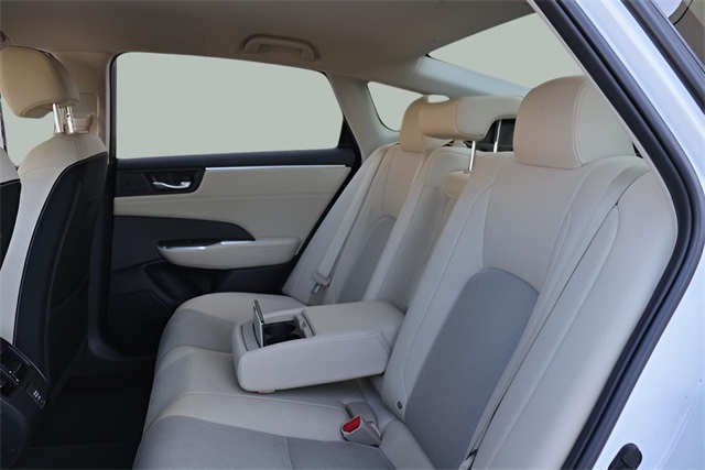 2021 Honda Clarity Plug-In Hybrid photo 3