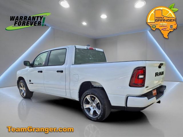 2025 Ram 1500 Tradesman photo 4