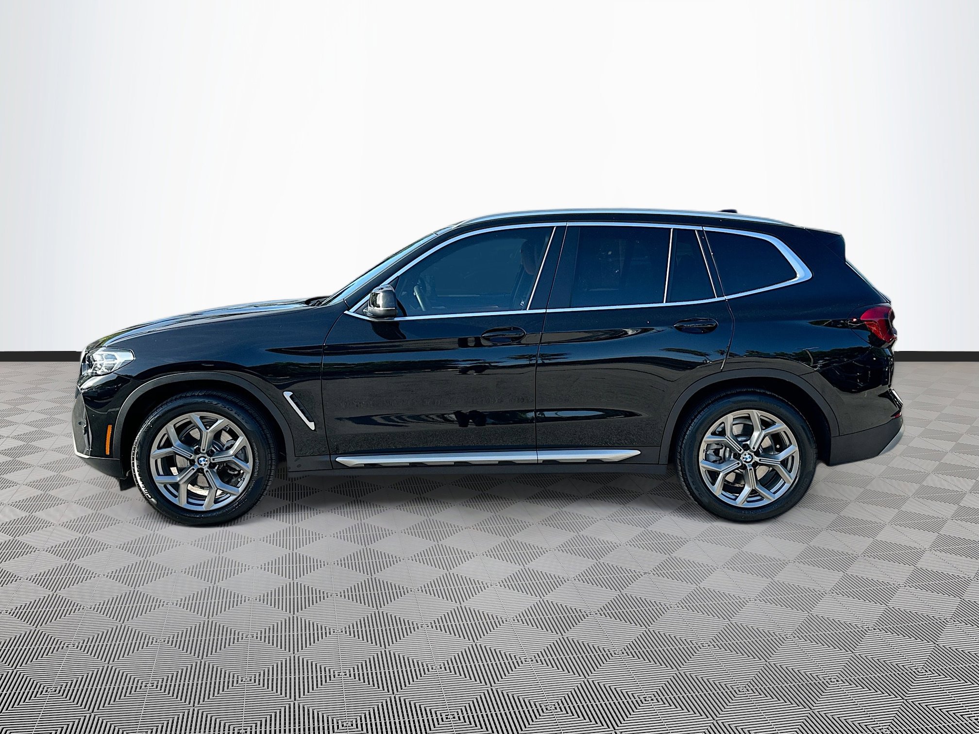 2023 Bmw X3 sDrive30i photo 2