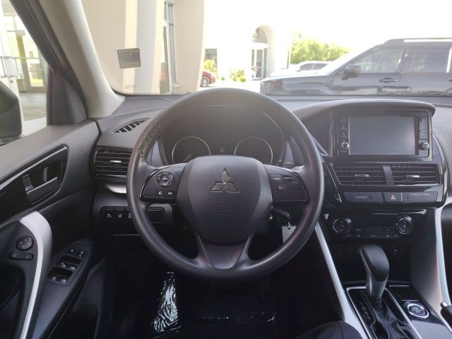 2022 Mitsubishi Eclipse Cross ES photo 12