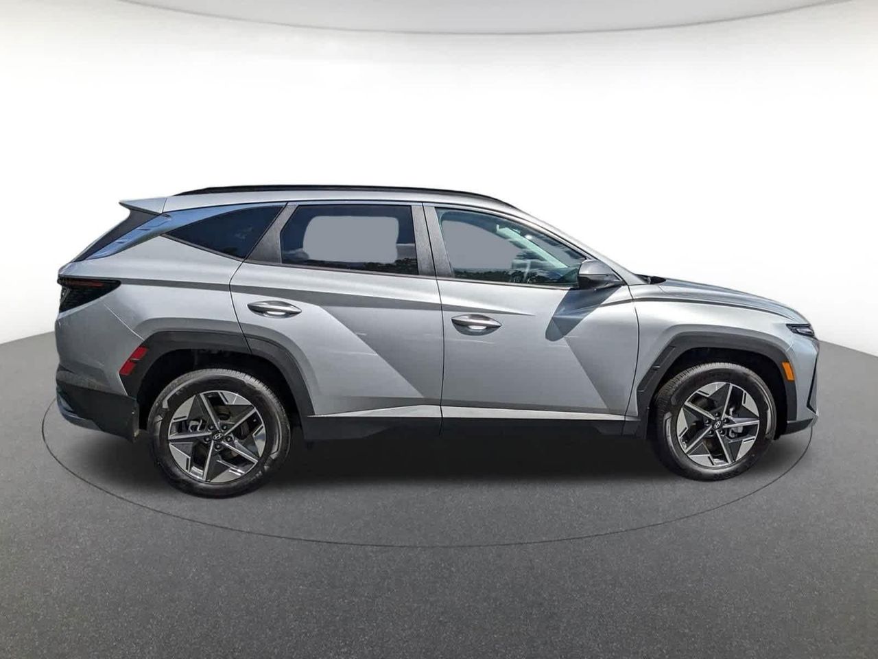 2025 Hyundai Tucson Hybrid SEL Convenience Sport photo 2