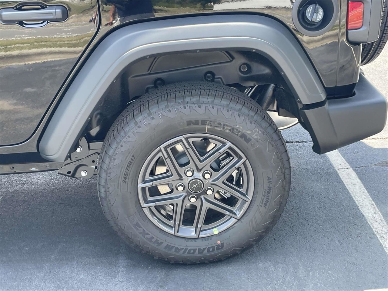 2025 Jeep Wrangler Sport S photo 31