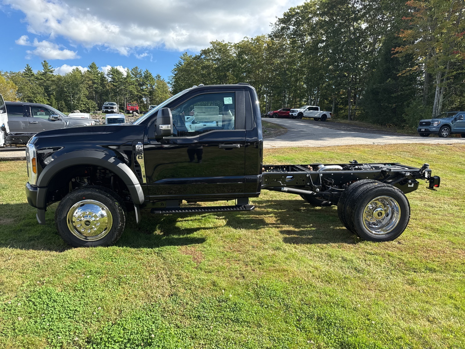 2026 Ford F-550 XL photo 4