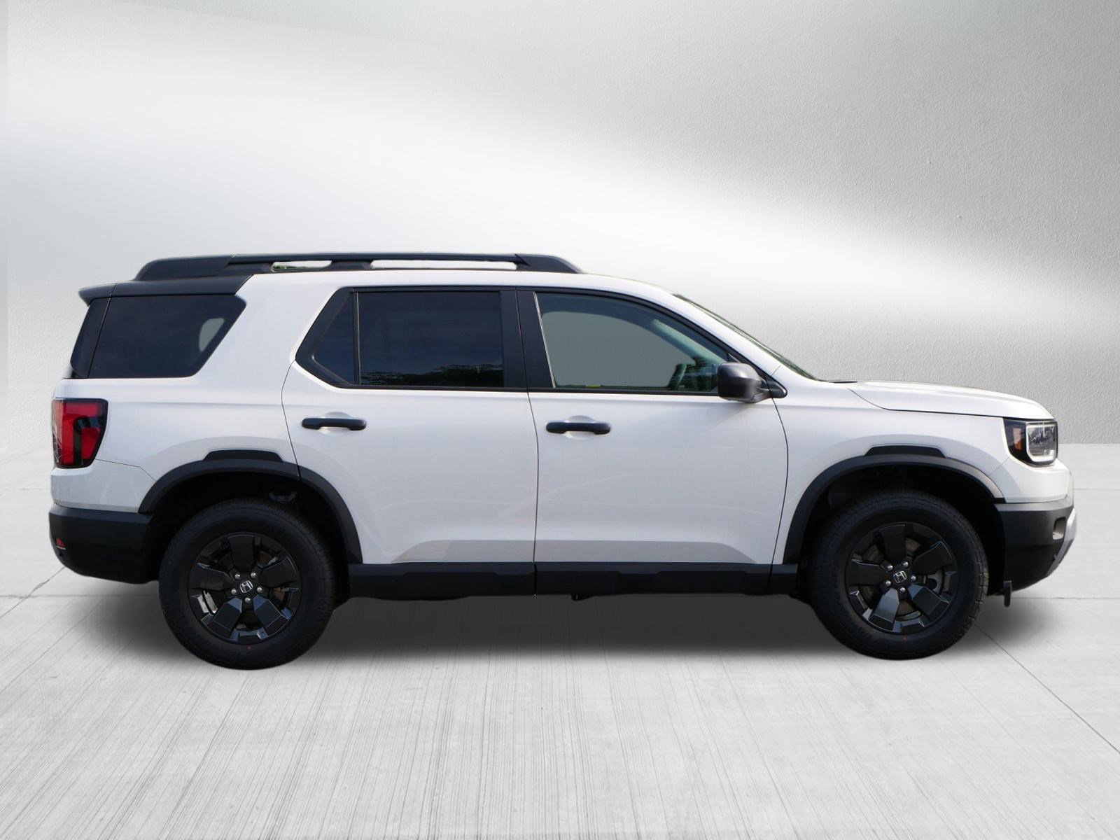 2026 Honda Passport photo 6