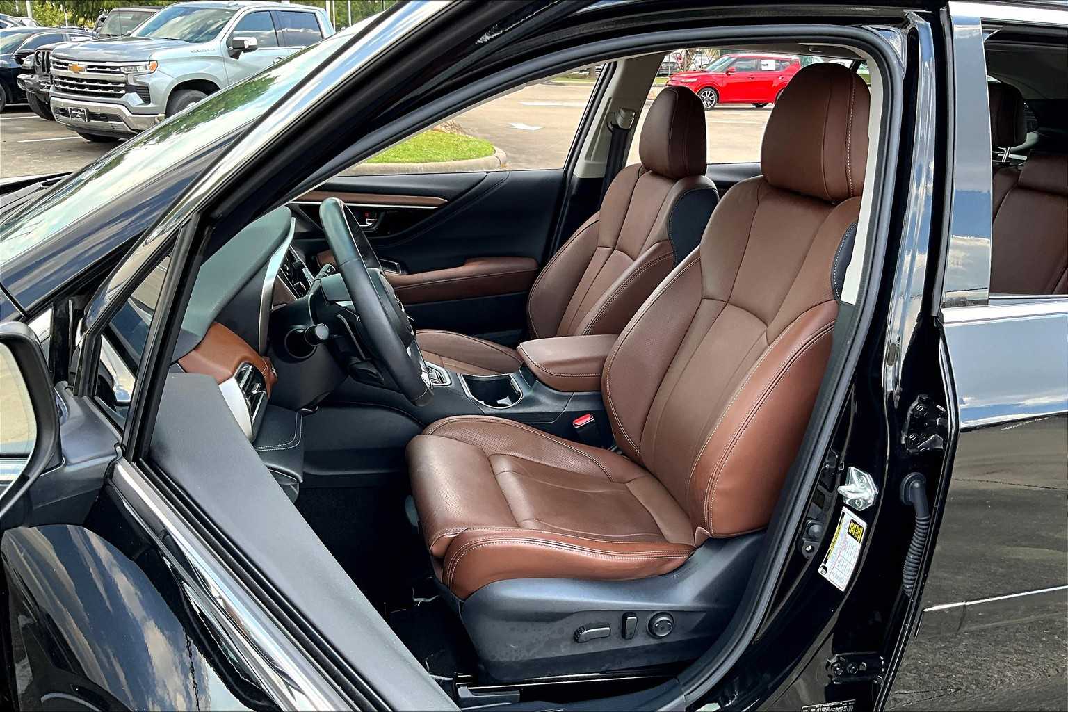 2021 Subaru Outback Touring XT photo 6