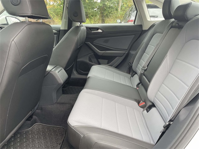 2025 Volkswagen Jetta 1.5T SE photo 10