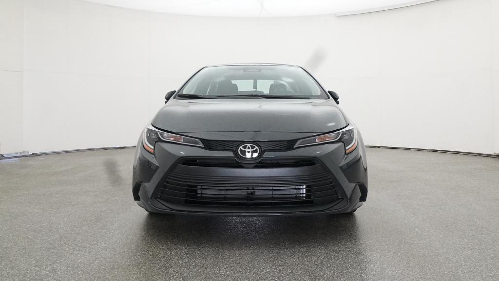 2025 Toyota Corolla LE photo 3