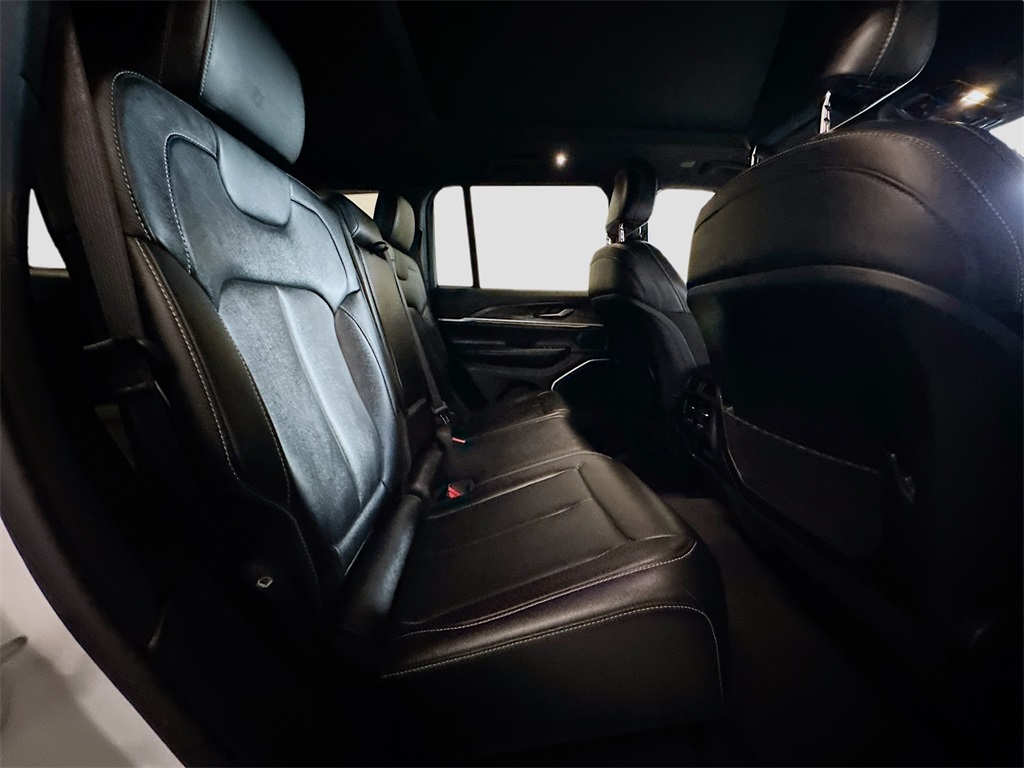 2024 Jeep Cherokee Limited 4xe photo 16
