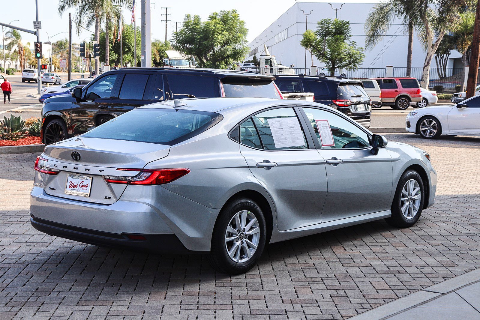 2025 Toyota Camry LE photo 6