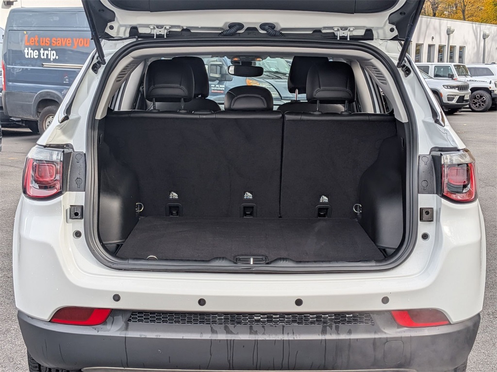 2022 Jeep Compass Limited photo 3