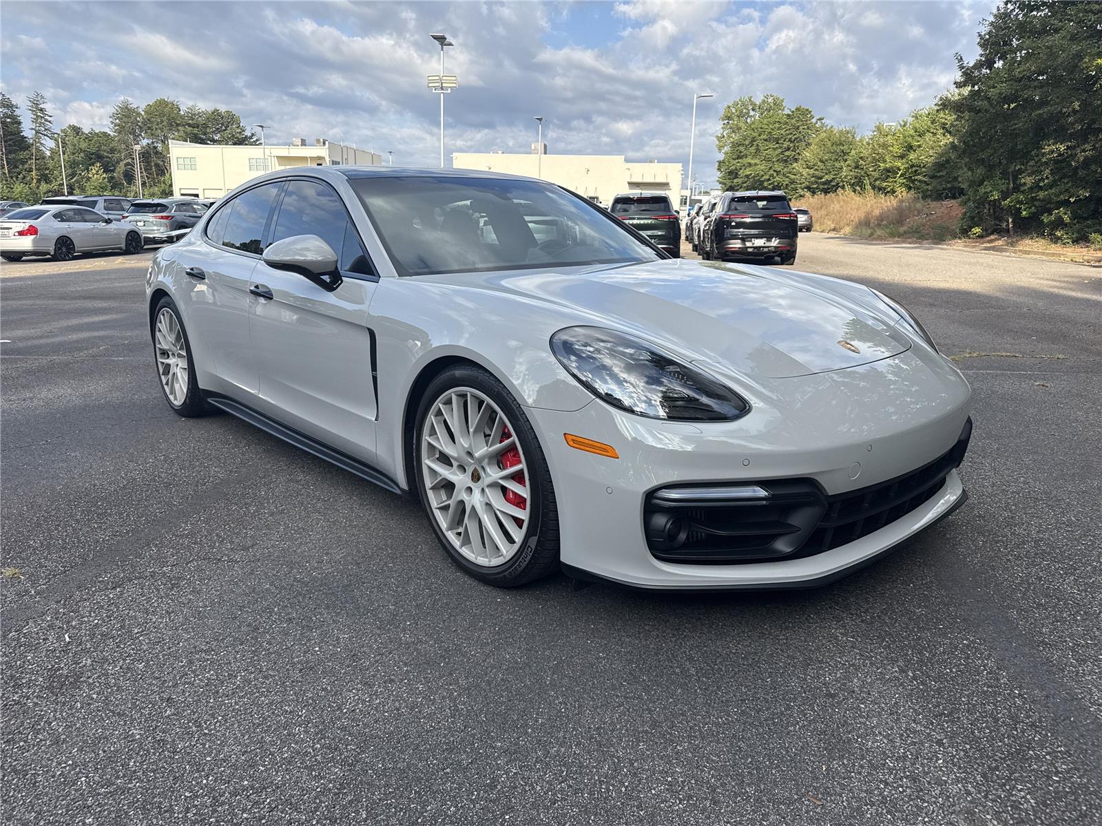 2020 Porsche Panamera GTS photo 4