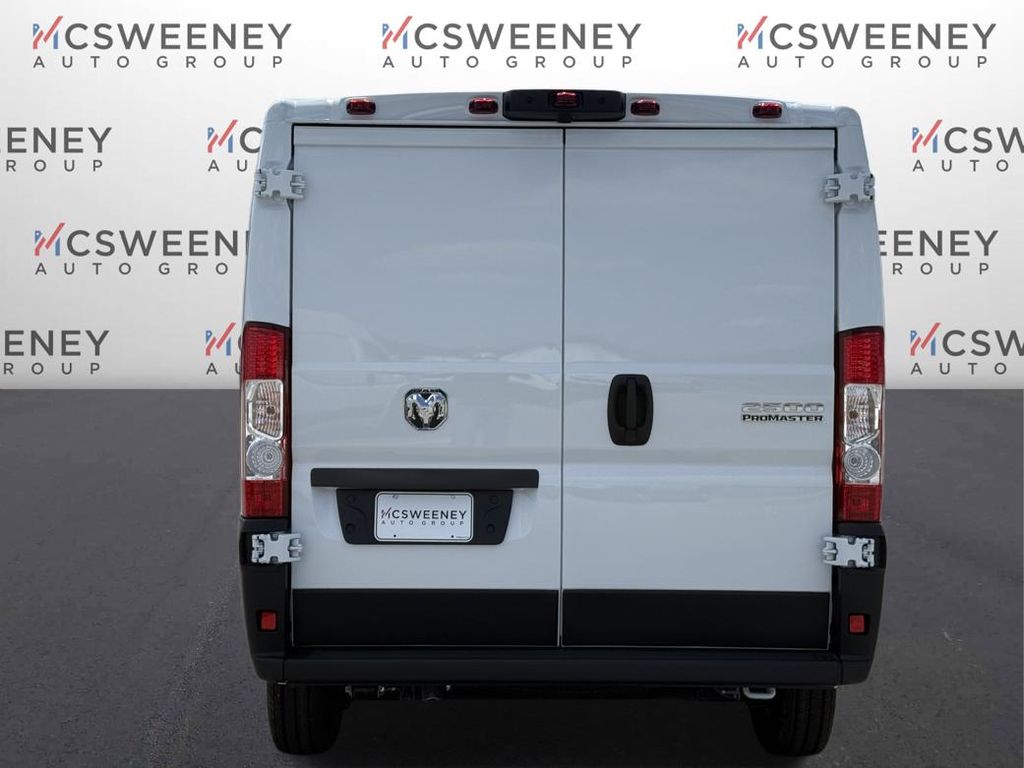 2026 Ram ProMaster 2500 photo 3