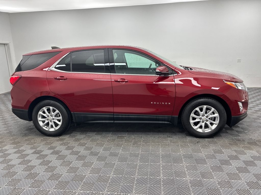 2019 Chevrolet Equinox LT photo 8
