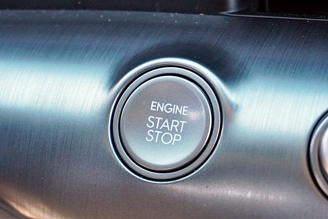 Used 2025 Blue Hyundai SEL image 28