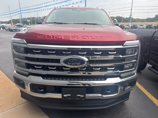 2026 Ford F-250 Lariat photo 2