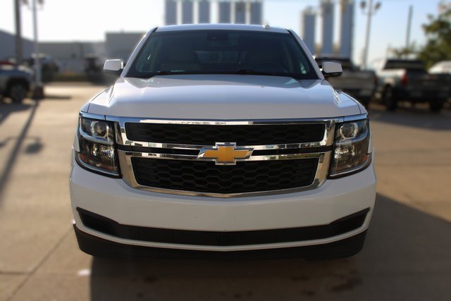2019 Chevrolet Tahoe LT photo 2