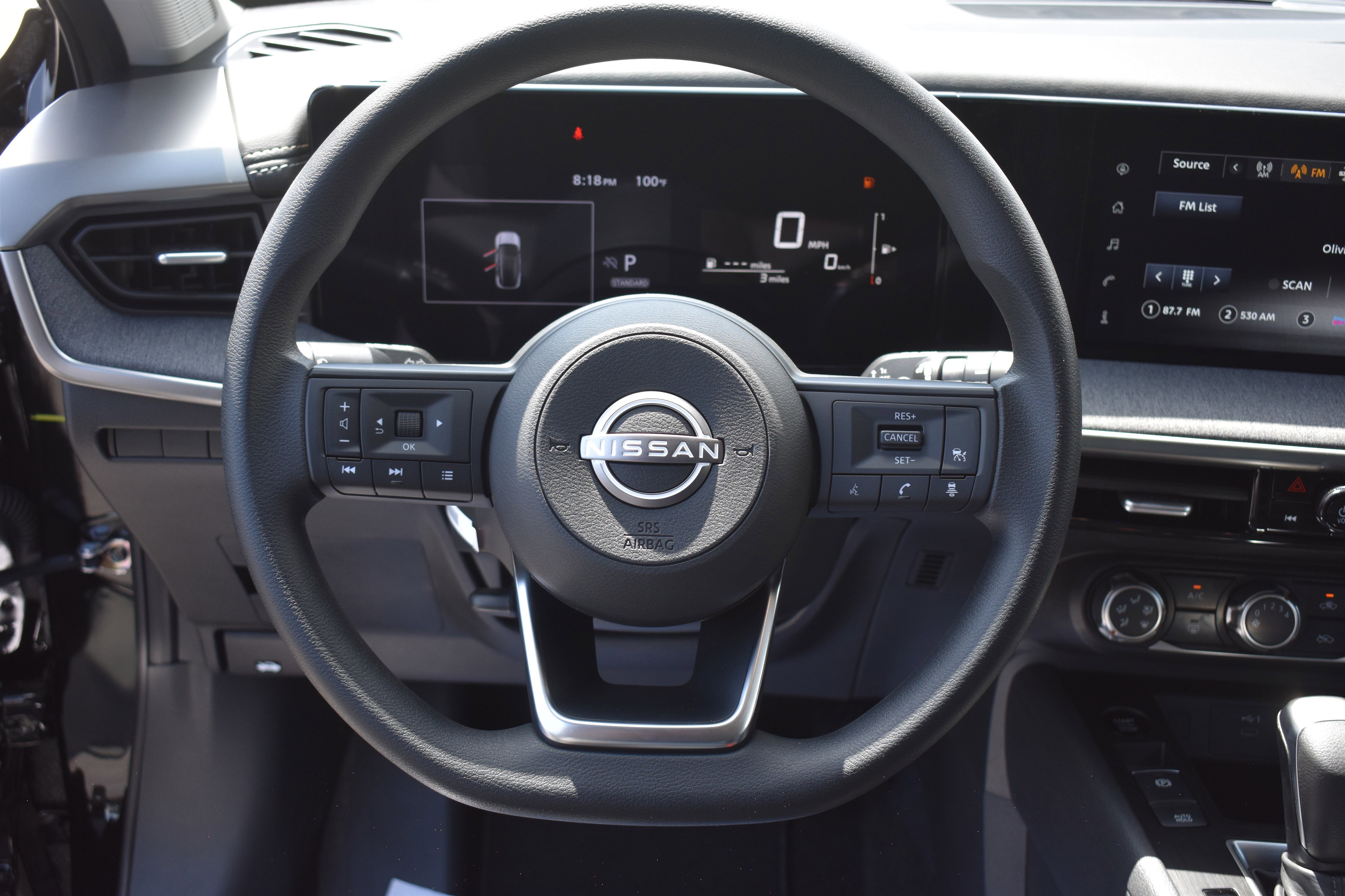 2025 Nissan Kicks SV photo 9