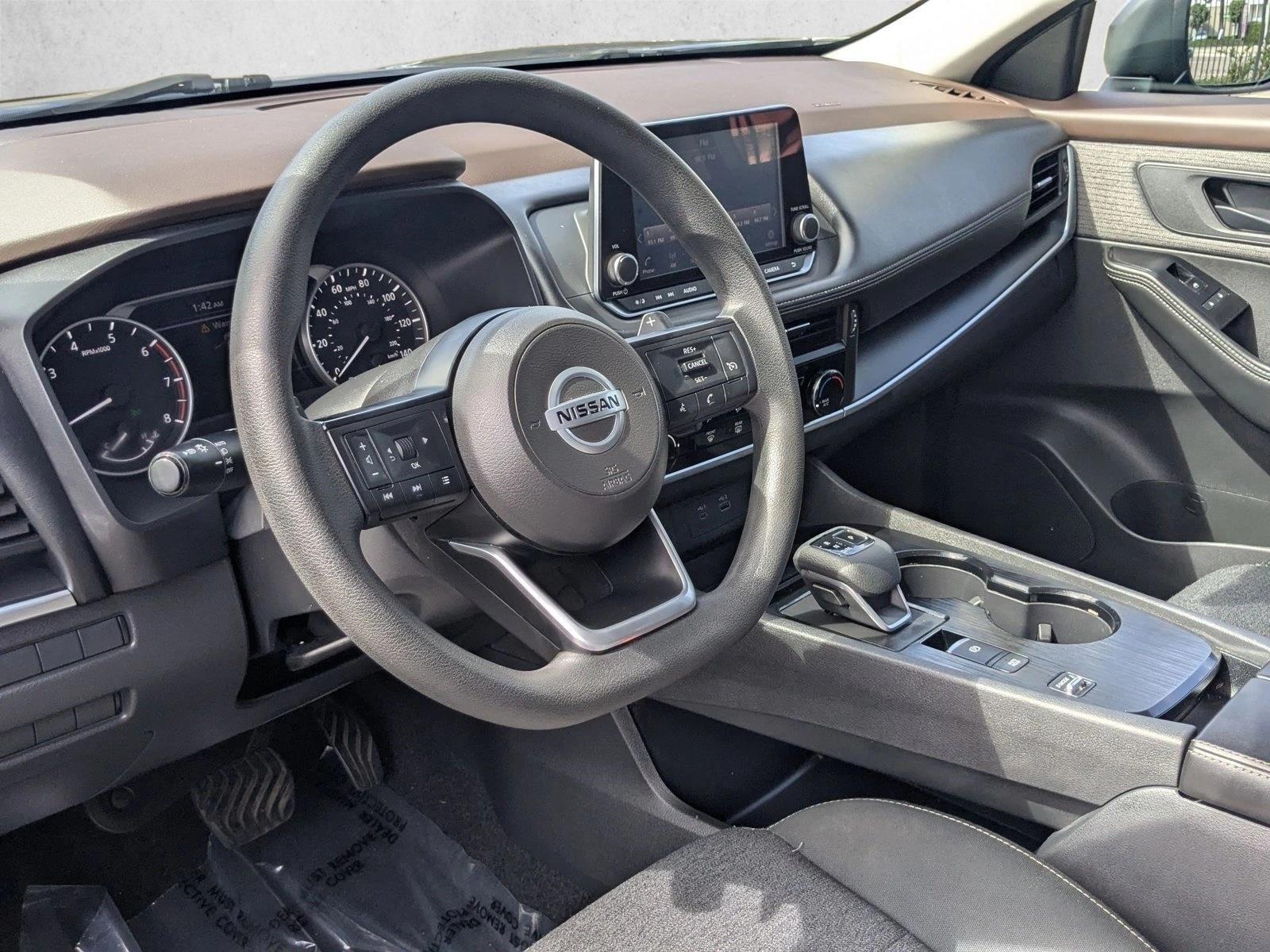 2021 Nissan Rogue S photo 9