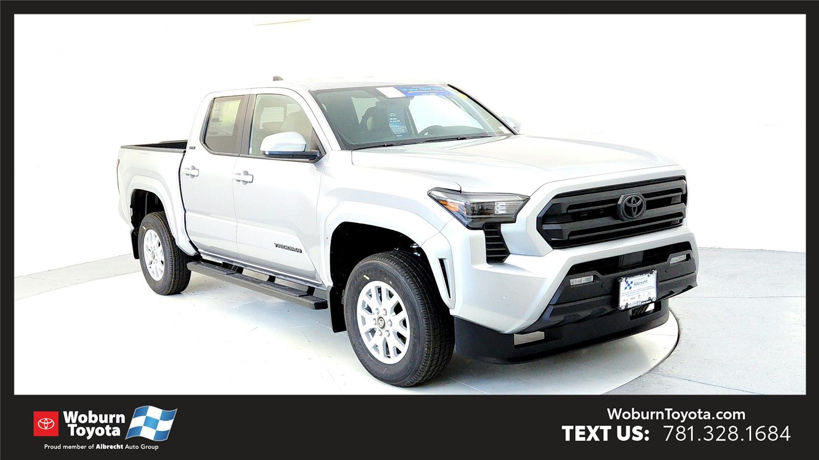 2025 Toyota Tacoma SR5's photo