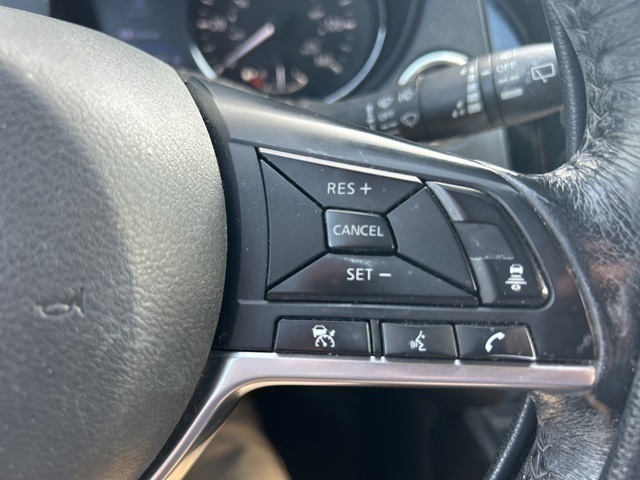 2018 Nissan Rogue SL photo 12