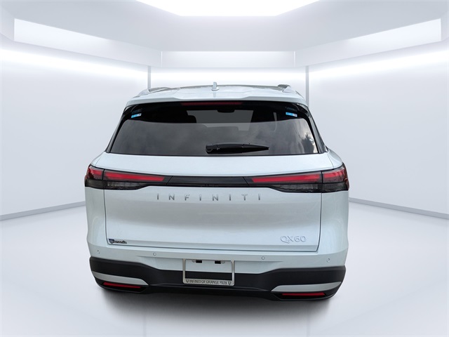 2026 Infiniti QX60 Luxe photo 4