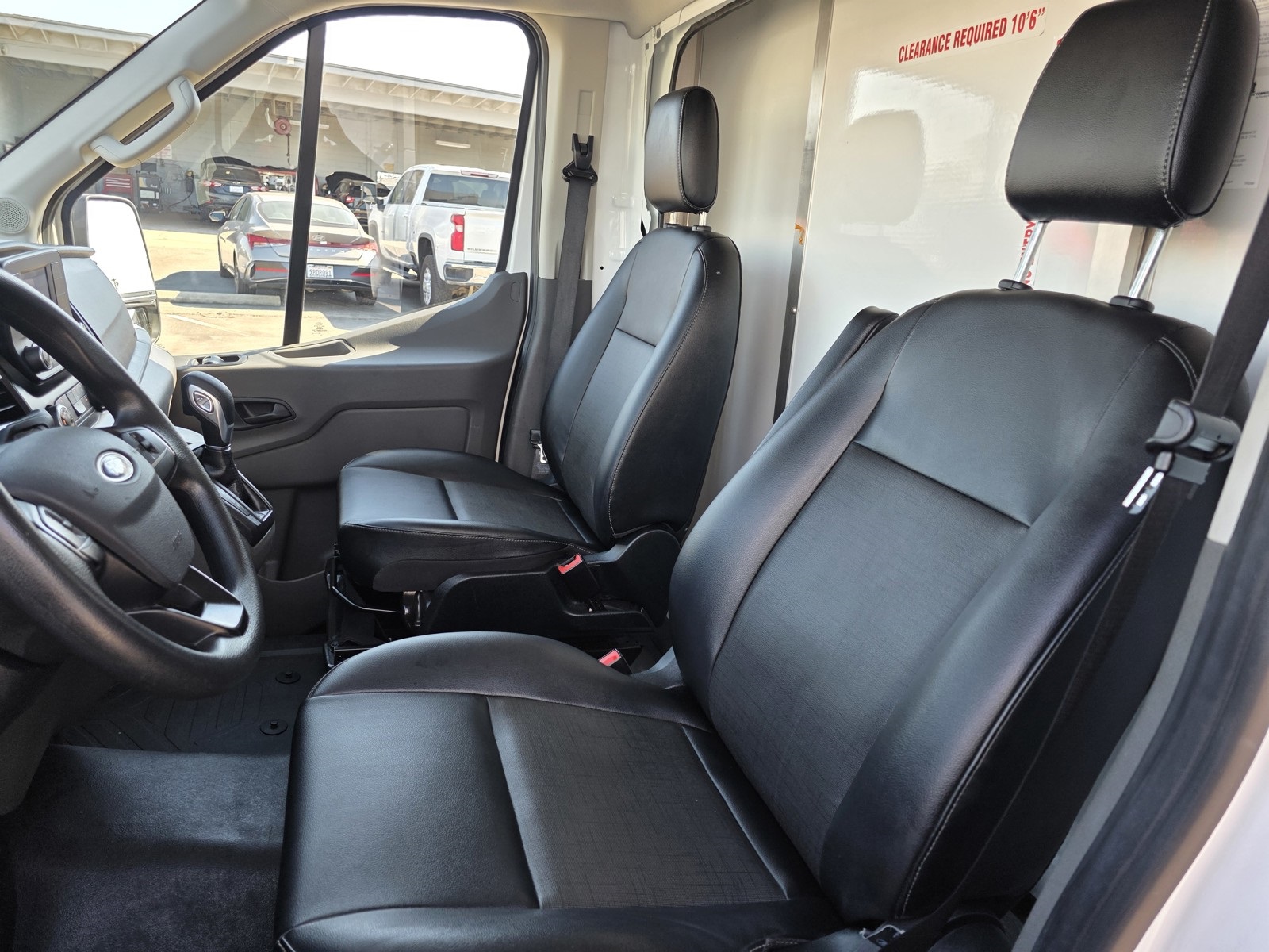 2022 Ford Transit photo 16