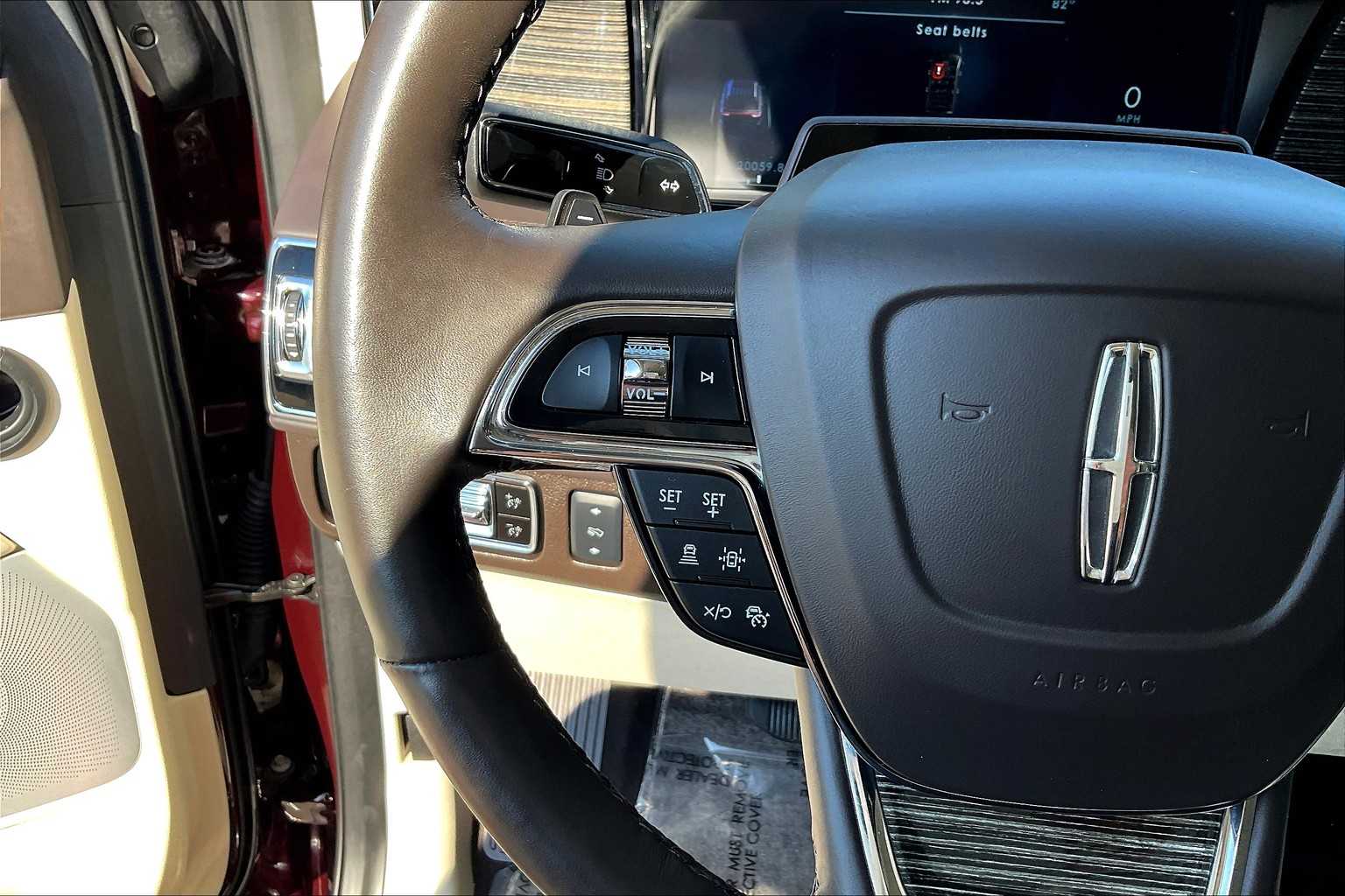 2024 Lincoln Navigator Black Label photo 21