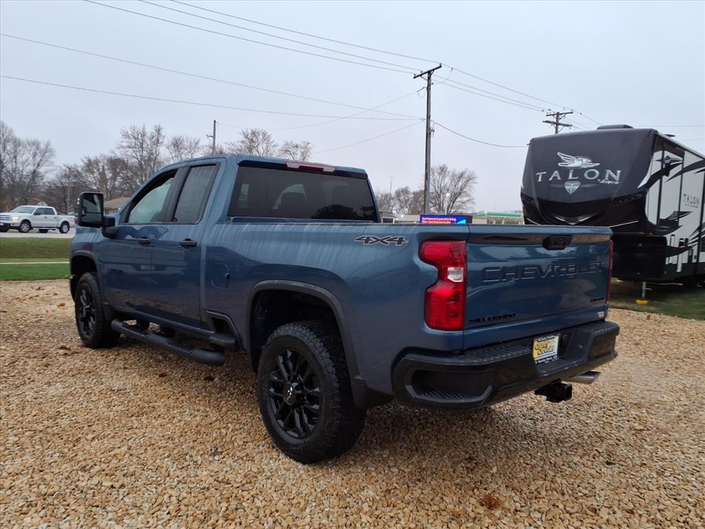 2026 Chevrolet Silverado 2500HD Custom photo 3