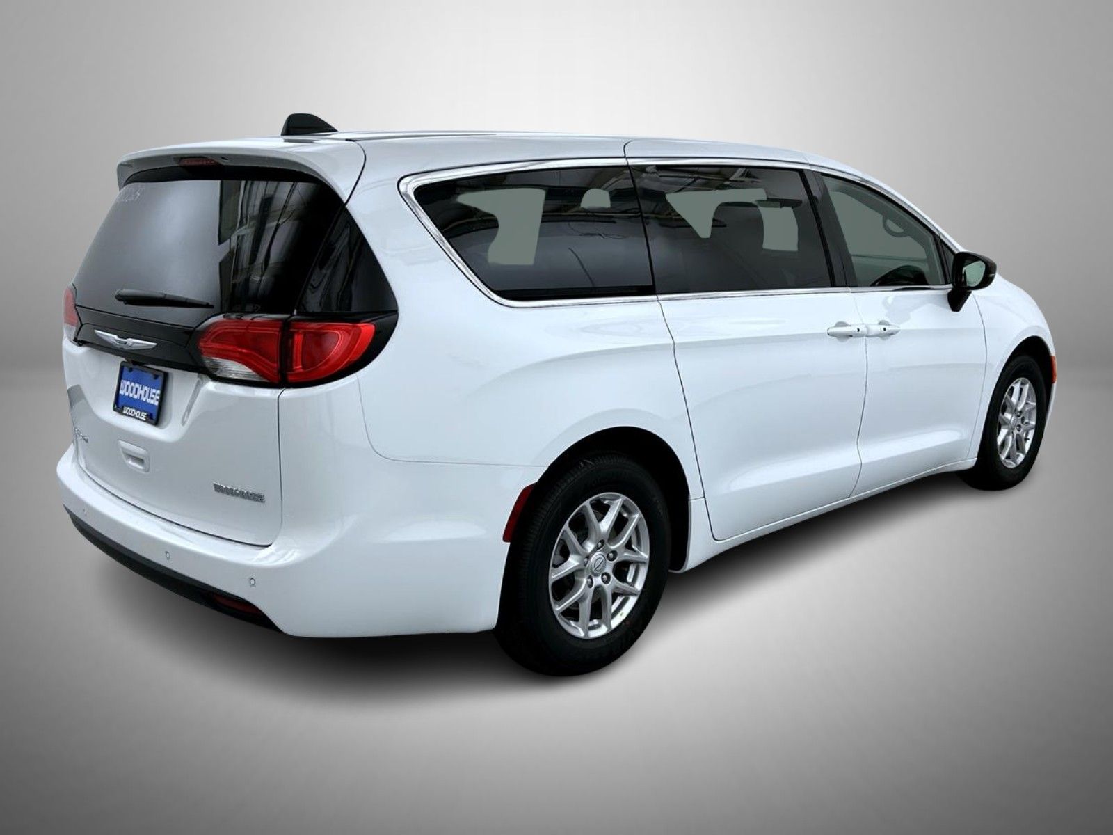 2026 Chrysler Voyager LX photo 5