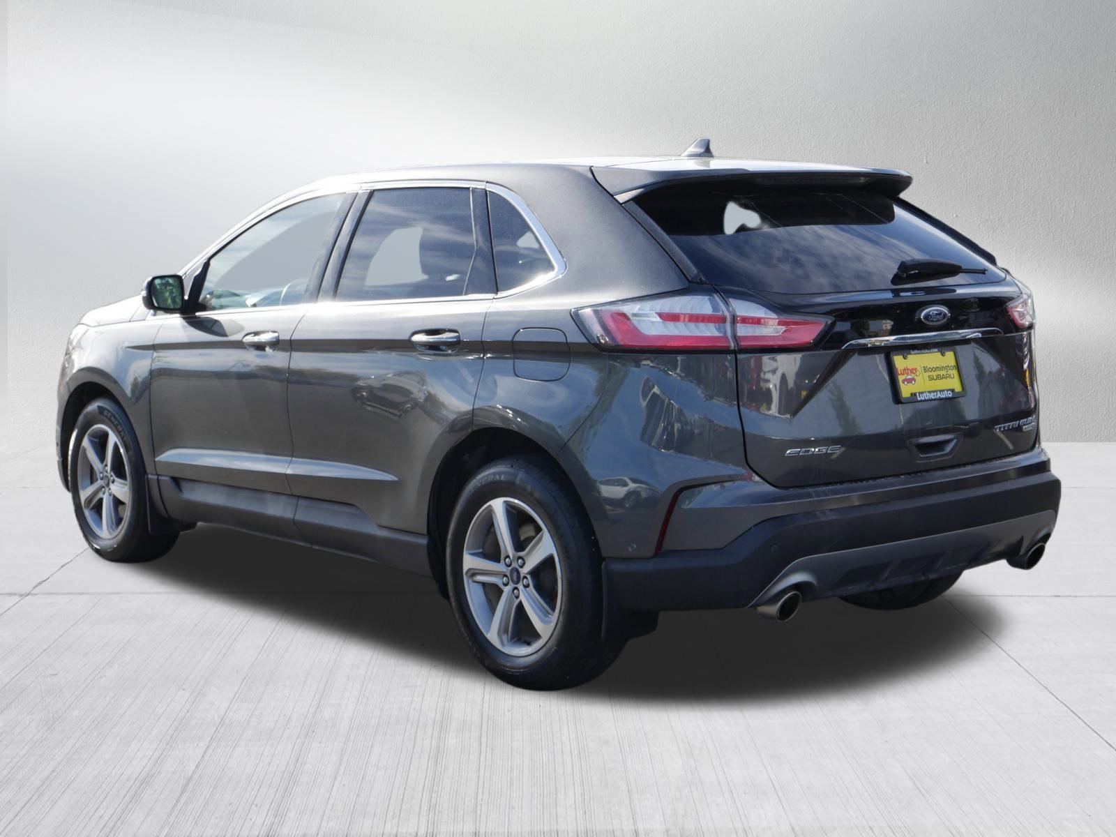 2019 Ford Edge Titanium photo 3