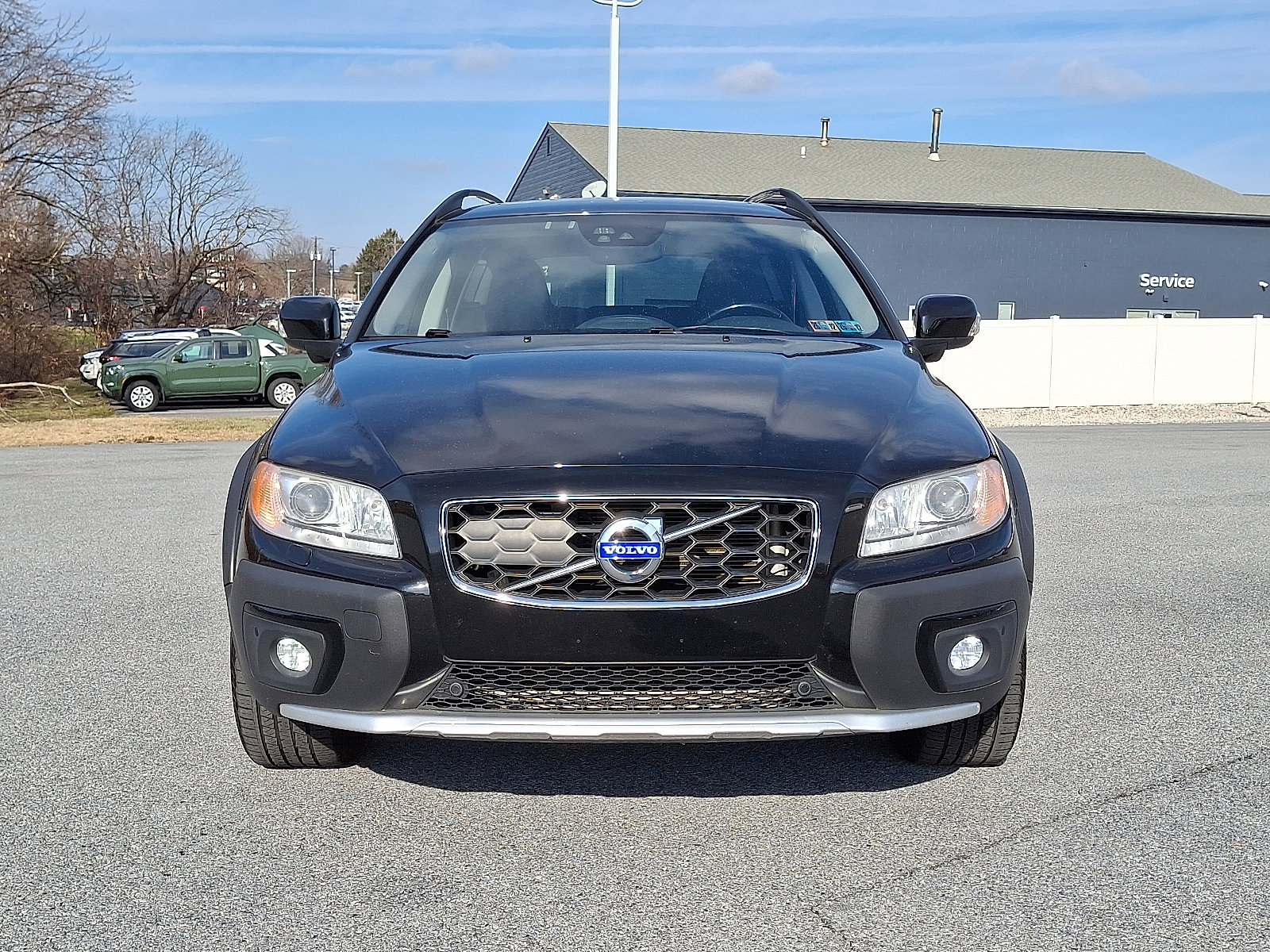 Used 2016 Volvo XC70 Classic Platinum with VIN YV4612NYXG1260229 for sale in East Petersburg, PA