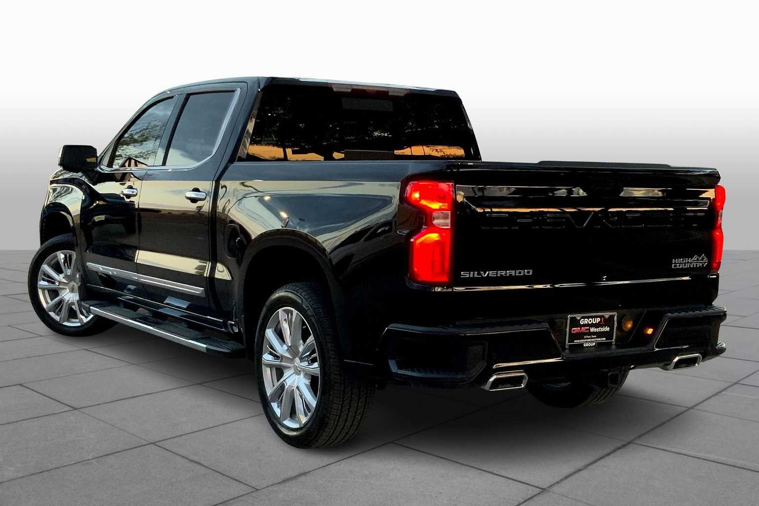 2024 Chevrolet Silverado 1500 High Country photo 19