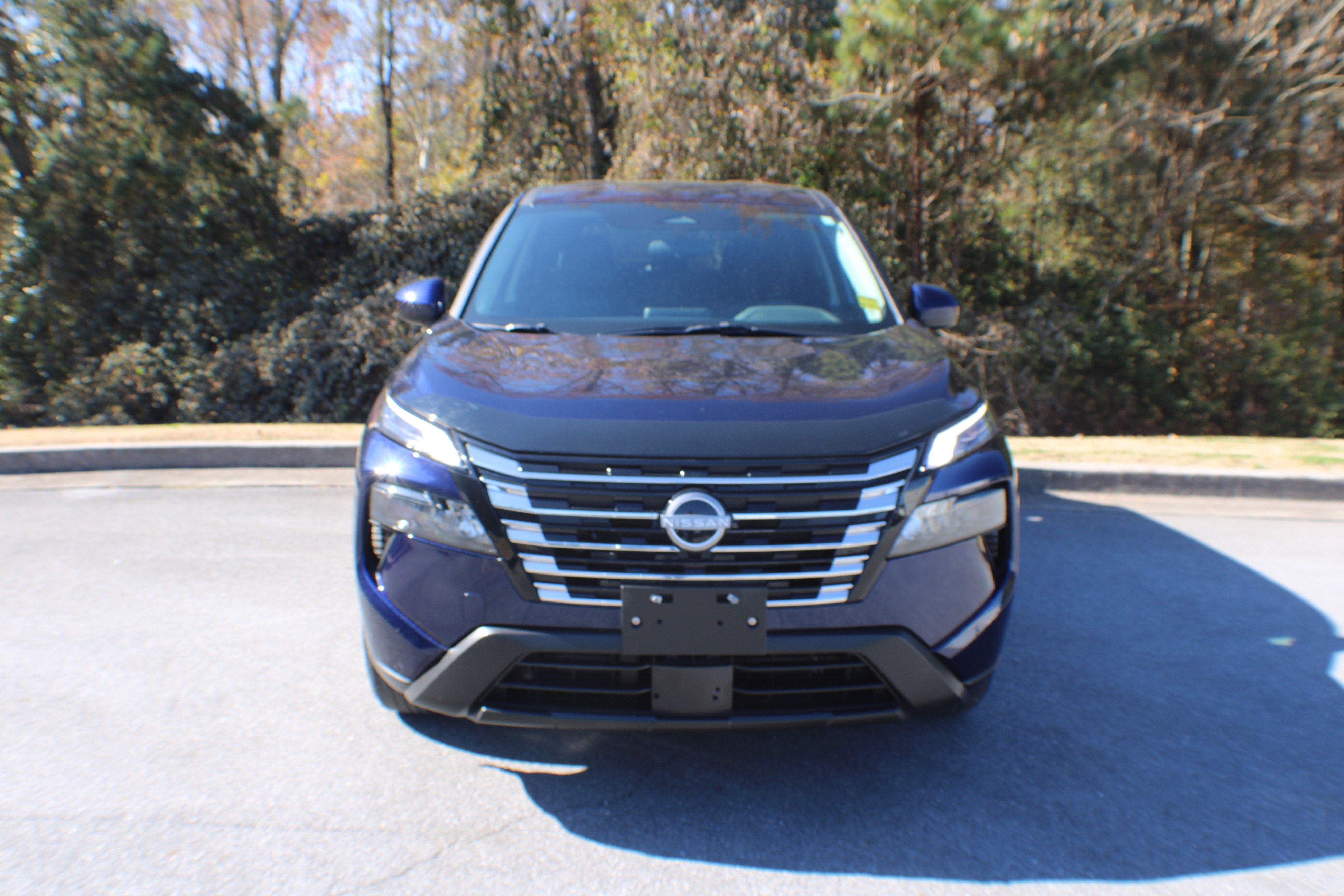 2025 Nissan Rogue SV photo 3