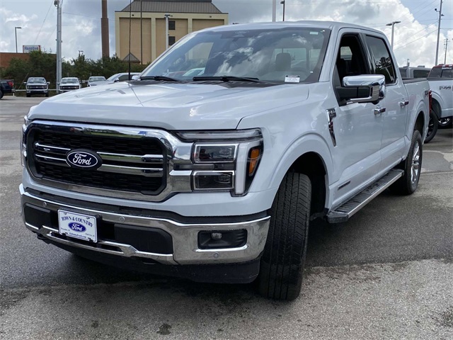 2025 Ford F-150 Lariat photo 4
