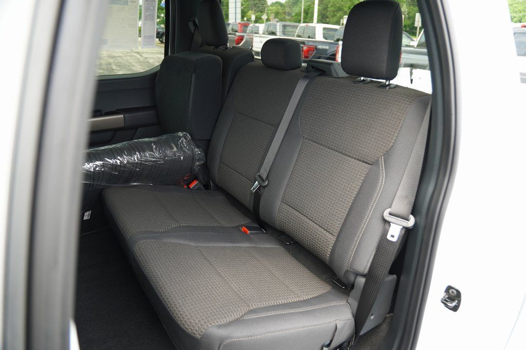 2025 Ford F-150 STX photo 8