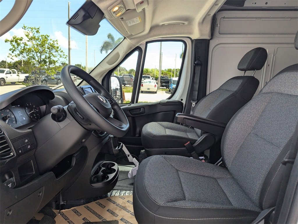 2025 Ram ProMaster 1500 photo 10