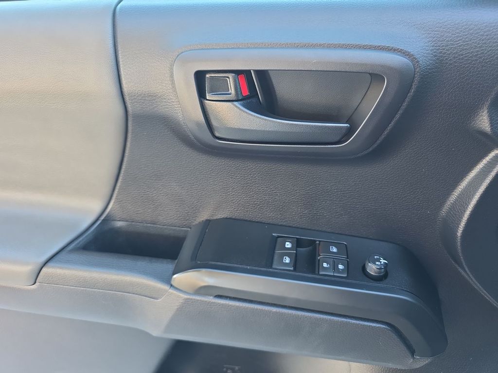 2020 Toyota Tacoma SR photo 23